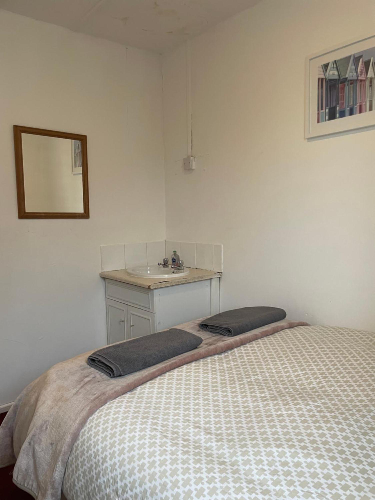 Amitie Guest House Μπόρνμουθ Εξωτερικό φωτογραφία
