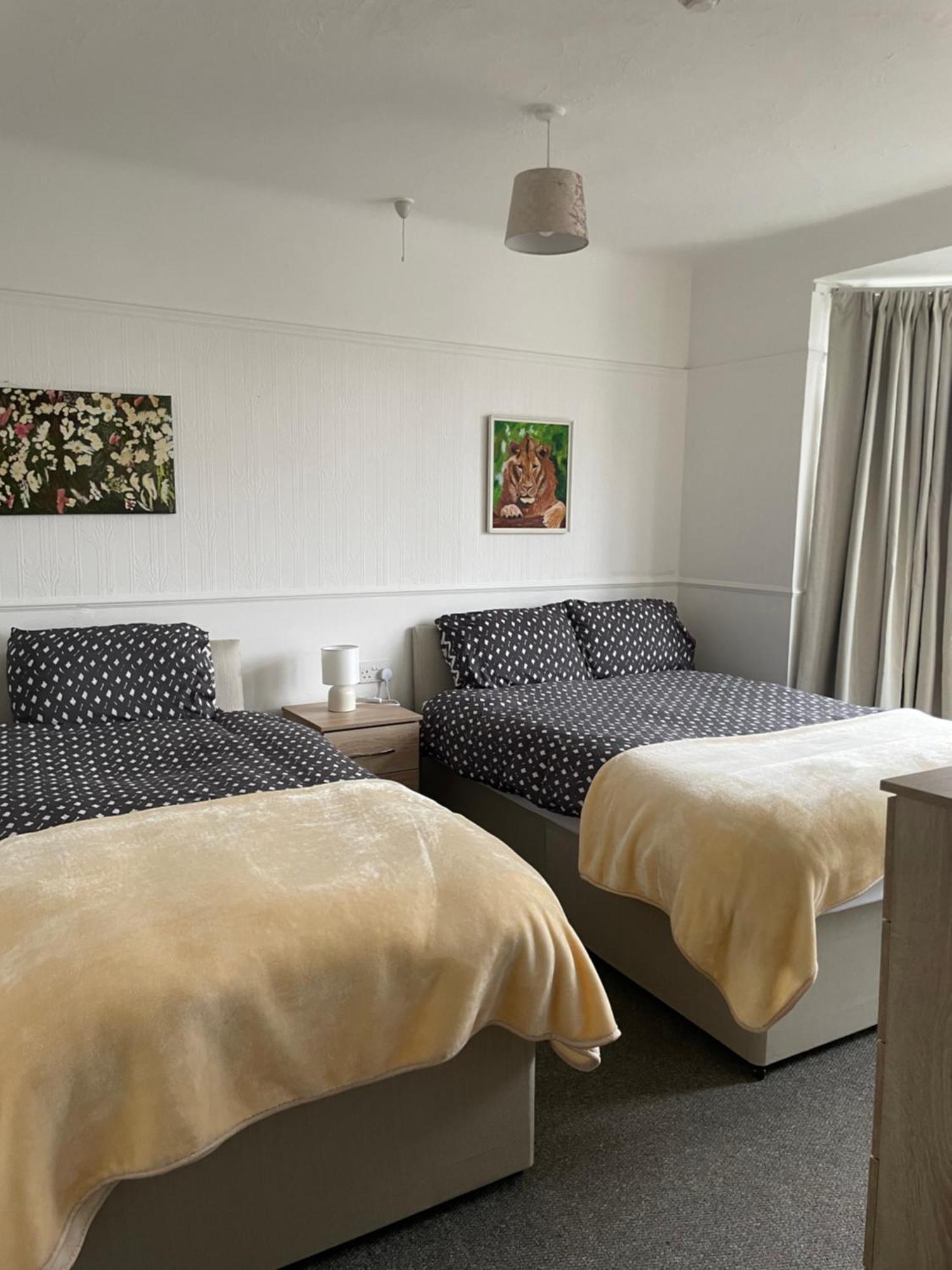 Amitie Guest House Μπόρνμουθ Εξωτερικό φωτογραφία