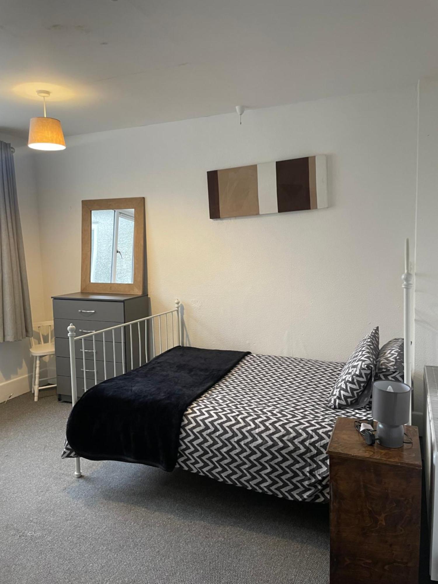 Amitie Guest House Μπόρνμουθ Εξωτερικό φωτογραφία